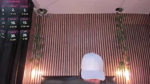 victorira online show from 03/12/25, 09:35