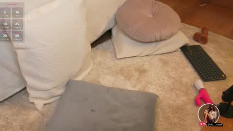         online show from 02/28/25, 04:20