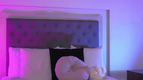         online show from 03/06/25, 11:47