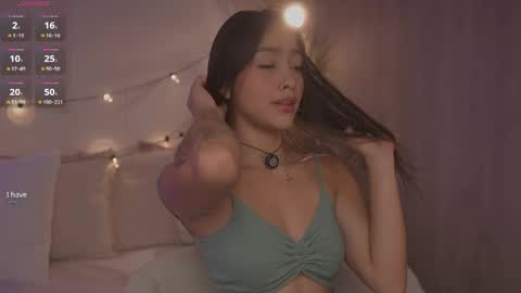 Snapshot of victoria__rossi chatting on 05/26/26, 01:18 online show from 05/26/26, 01:18