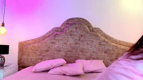  Victoria for you  online show from 09/21/25, 02:57