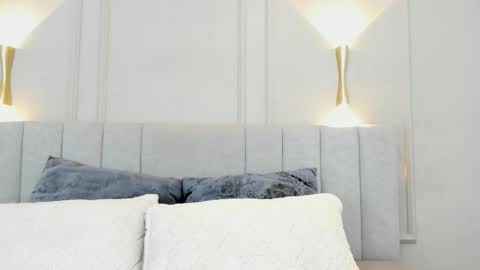 Snapshot of victoria_bourne chatting on 10/13/25, 07:03 victoria online show from 10/13/25, 07:03