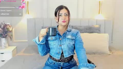 Snapshot of victoria_bourne chatting on 11/07/25, 07:36 victoria online show from 11/07/25, 07:36