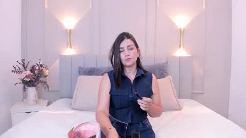 victoria  online show from 02/12/26, 07:09