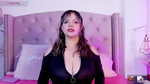 Snapshot of victoria_cherry_ chatting on 03/31/26, 11:10 victoria_cherry_ online show from 03/31/26, 11:10