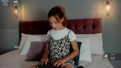 victoria online show from 09/14/25, 01:32