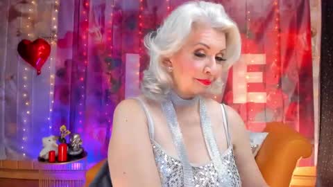 diorvictoria9 online show from 02/02/25, 07:25