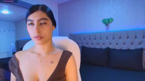 Snapshot of victoria_ellington chatting on 06/14/26, 11:34 online show from 06/14/26, 11:34