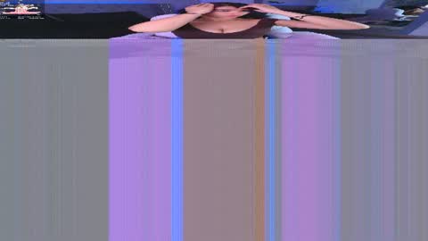 Snapshot of victoria_ellington chatting on 07/17/26, 11:50 online show from 07/17/26, 11:50