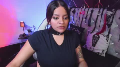 Snapshot of victoria_floyd1 chatting on 03/31/26, 12:12 victoria_floyd1 online show from 03/31/26, 12:12