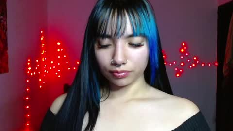 Snapshot of victoria_goddes chatting on 04/01/26, 04:02 victoria online show from 04/01/26, 04:02