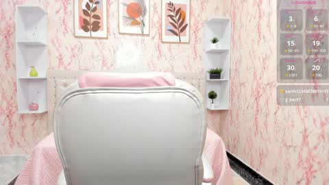 Victoria Houston  online show from 12/12/24, 03:21