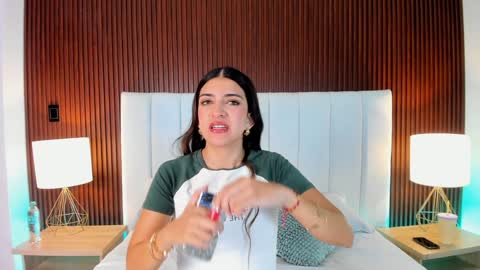  Victoria Lozano  online show from 01/20/25, 12:39