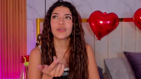  Victoria Lozano  online show from 02/15/25, 03:50