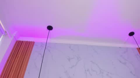  Victoria Lozano  online show from 02/26/25, 03:52