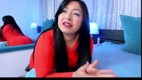 Snapshot of victoria_kim_lee chatting on 05/27/26, 11:18 Victoria online show from 05/27/26, 11:18