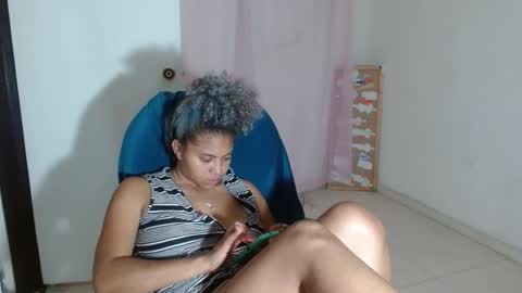 Snapshot of victoria_miler chatting on 01/31/25, 12:28 VICKY online show from 01/31/25, 12:28