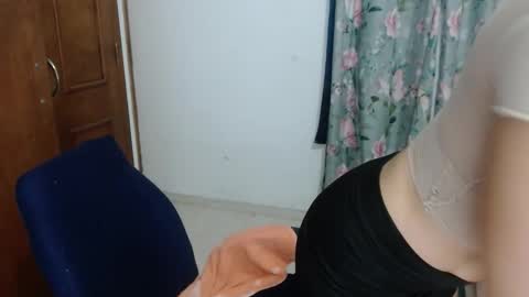 victoria online show from 11/22/25, 03:27