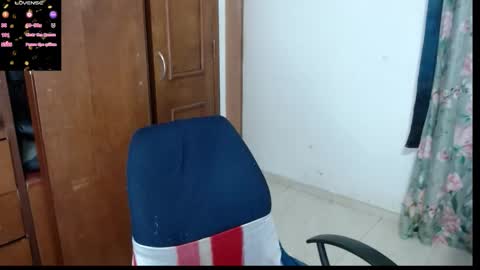 Snapshot of victoria_milf06 chatting on 01/17/26, 11:52 victoria online show from 01/17/26, 11:52