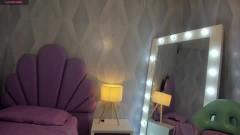 Snapshot of victoria_rico chatting on 04/05/26, 11:02 Victoria online show from 04/05/26, 11:02