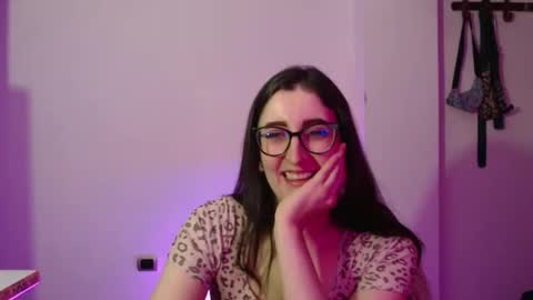 Victoria online show from 10/30/25, 09:15