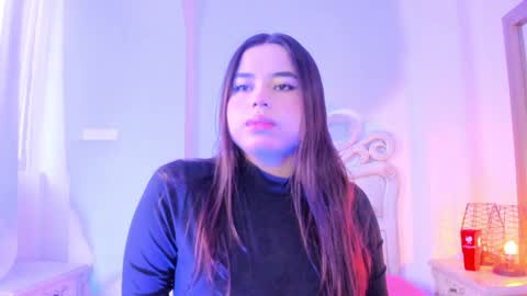 Snapshot of victoria_vallejo chatting on 12/29/24, 11:29 victoria  online show from 12/29/24, 11:29