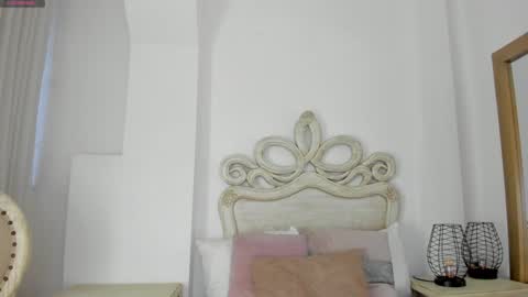 Snapshot of victoria_vallejo chatting on 01/14/25, 11:31 victoria  online show from 01/14/25, 11:31