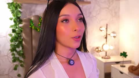 Snapshot of victoria_watsson chatting on 03/17/26, 12:30 victoria_watsson online show from 03/17/26, 12:30