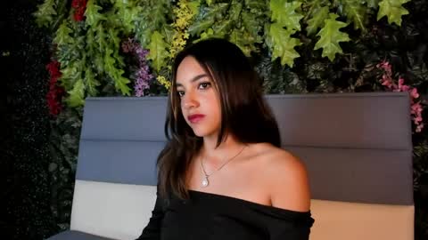 victoriaa2_doll online show from 05/07/26, 11:59