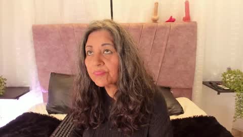 Snapshot of victoriaa_anderson_ chatting on 04/15/26, 07:58 victoriaa_anderson_ online show from 04/15/26, 07:58