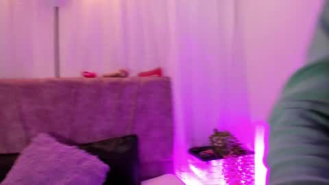 Snapshot of victoriaa_anderson_ chatting on 04/21/26, 02:23 victoriaa_anderson_ online show from 04/21/26, 02:23