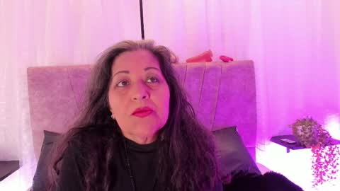 Snapshot of victoriaa_anderson_ chatting on 04/27/26, 02:04 victoriaa_anderson_ online show from 04/27/26, 02:04