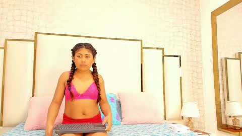 Victoria Sofia online show from 02/10/25, 03:13