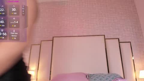 Victoria Sofia online show from 02/25/25, 03:09