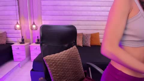 victoriaablair online show from 05/11/26, 08:17