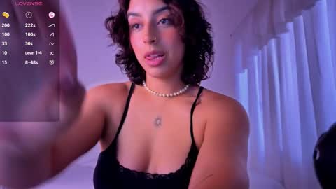 Snapshot of victoriaamelie chatting on 02/28/26, 08:43 victoriaamelie online show from 02/28/26, 08:43