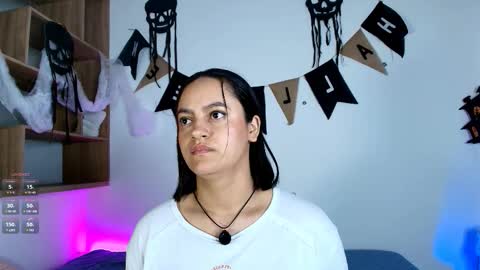 Victoria online show from 10/15/25, 10:48