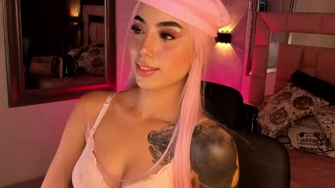 VICTORIA online show from 01/30/25, 11:24