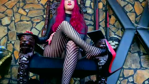 Victoria Heller online show from 04/28/26, 05:45