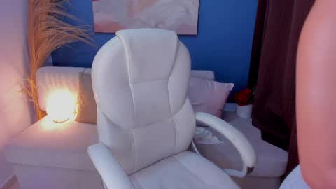 Victoria online show from 02/27/25, 01:38