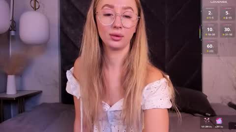 Victoria online show from 11/06/25, 05:52