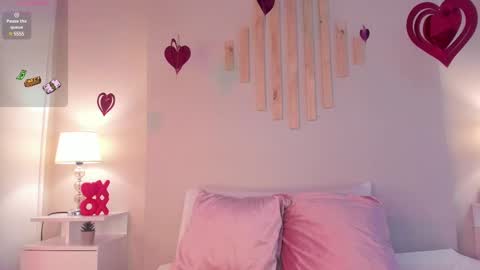 Victoria online show from 02/11/25, 07:27