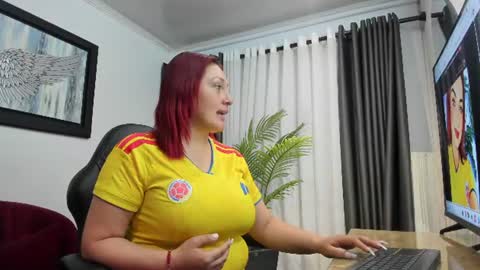 Snapshot of victoriapaker chatting on 06/27/26, 11:04 victoriapaker online show from 06/27/26, 11:04