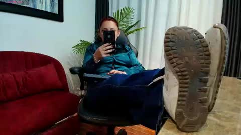 Snapshot of victoriapaker chatting on 07/26/26, 10:44 victoriapaker online show from 07/26/26, 10:44
