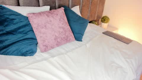 Maria Victoria online show from 01/23/25, 05:42