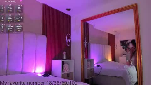 Maria Victoria online show from 09/17/25, 11:23