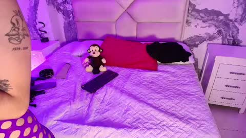 victoriasanz_ online show from 09/20/25, 05:30