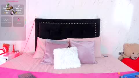 victoriasmithtv online show from 11/11/25, 12:54