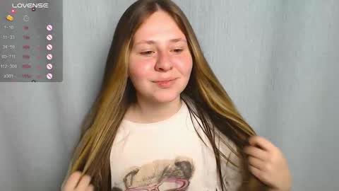 victoriassecrets_ online show from 09/27/25, 03:50