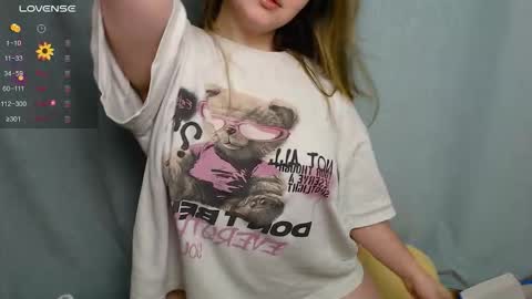 victoriassecrets_ online show from 10/29/25, 05:04